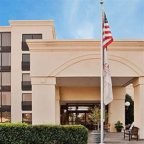 Hotel I-64 Richmond Dumbarton Exterior photo